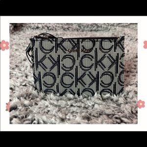 Small woman’s wallet